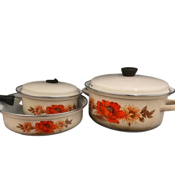 Vintage Red Poppy Ceramic Cookware Set x 3 - Picture 7 of 7